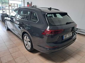 Volkswagen Golf - 2023