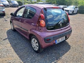 Peugeot 107 - 2012