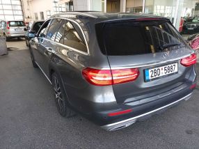Mercedes-Benz E - 2019