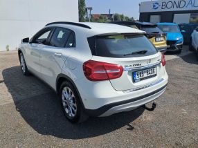 Mercedes-Benz GLA - 2016