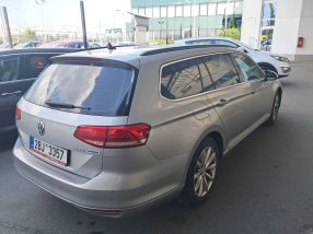 Volkswagen Passat - 2016