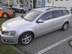 Volkswagen Passat - 2012
