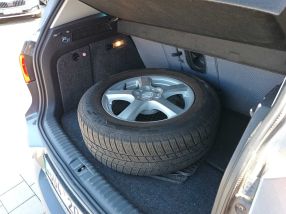 Volkswagen Tiguan - 2011