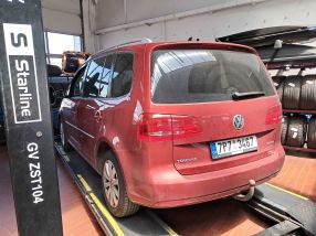 Volkswagen Touran - 2011