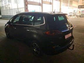 Opel Zafira - 2012