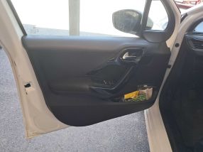 Peugeot 208 - 2017