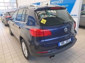 Volkswagen Tiguan - 2015