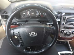 Hyundai Santa Fe - 2010