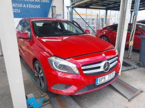 Mercedes-Benz A - 2015