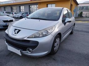 Peugeot 207 - 2009