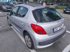 Peugeot 207 - 2009