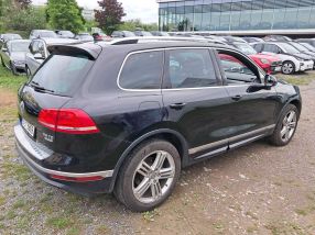 Volkswagen Touareg - 2015