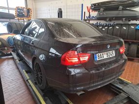 BMW 3 - 2009