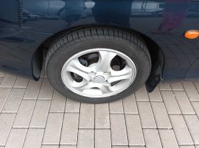 Hyundai Lantra - 2002