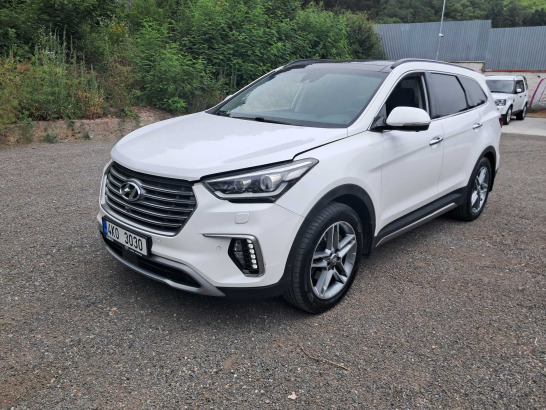 Hyundai Grand Santa Fe