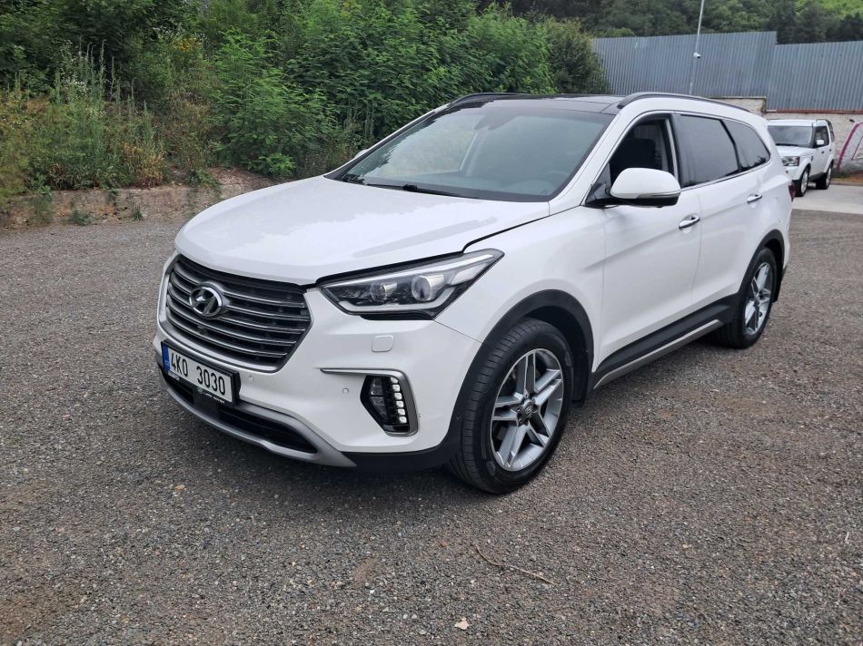 Hyundai Grand Santa Fe - 2016
