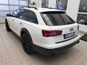 Audi Allroad - 2016