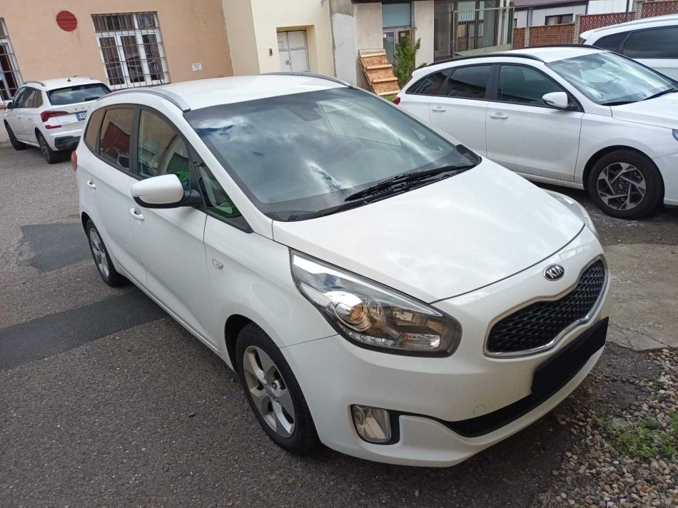 Kia Carens - 2016