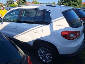 Volkswagen Tiguan - 2010