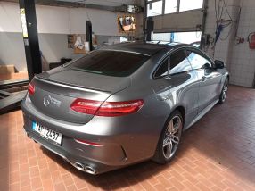 Mercedes-Benz E - 2019