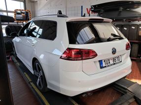 Volkswagen Golf - 2016