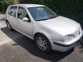 Volkswagen Golf - 2002