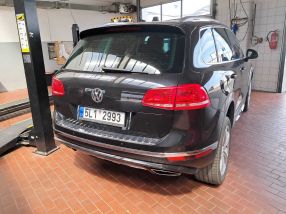 Volkswagen Touareg - 2016