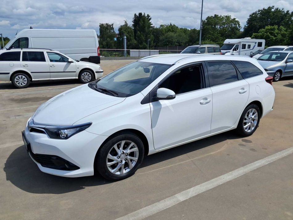 Toyota Auris - 2015