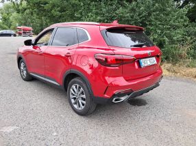 MG HS - 2024