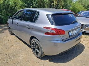 Peugeot 308 - 2016