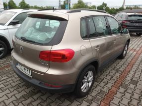 Volkswagen Tiguan - 2015