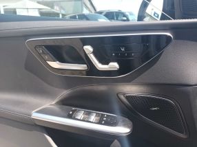 Mercedes-Benz C - 2024