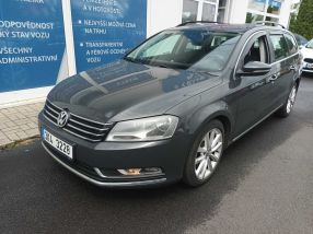 Volkswagen Passat - 2011
