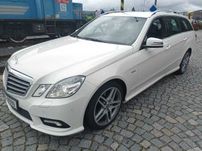 Mercedes-Benz E - 2010