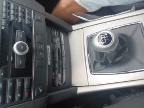 Mercedes-Benz E - 2010