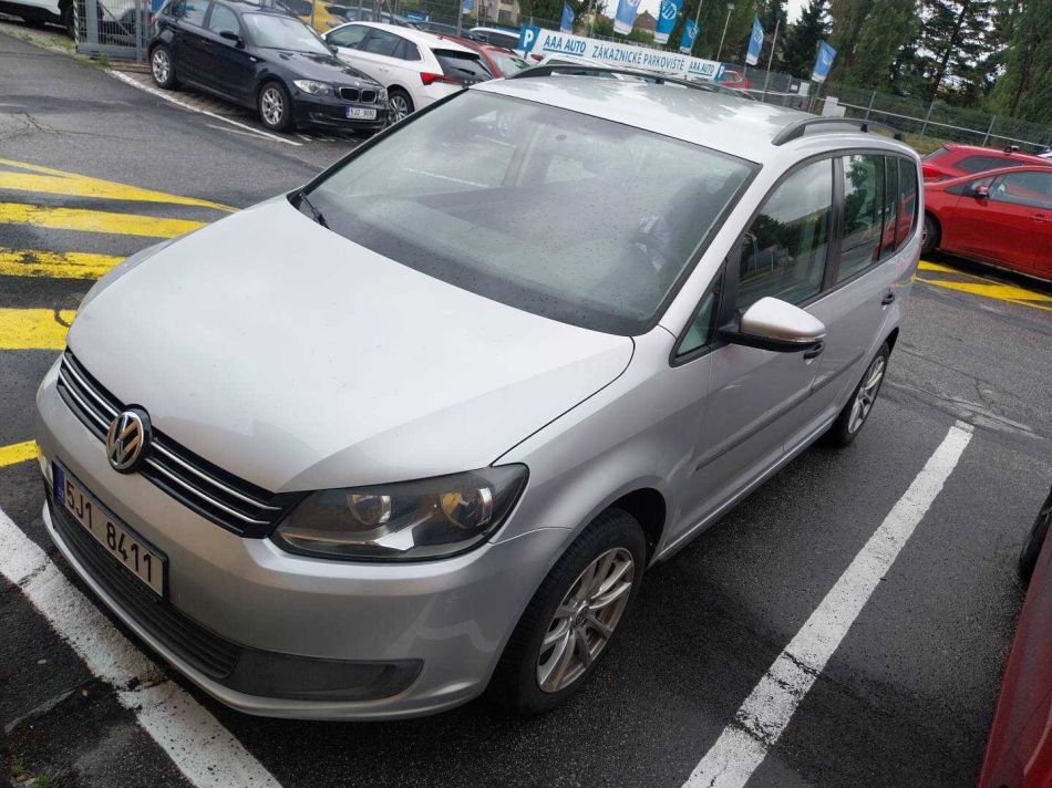Volkswagen Touran - 2010