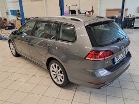 Volkswagen Golf - 2020