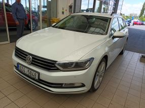 Volkswagen Passat - 2015