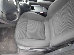 Peugeot 5008 - 2012