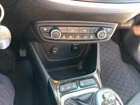 Opel Crossland X - 2018