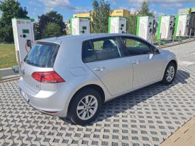 Volkswagen Golf - 2016