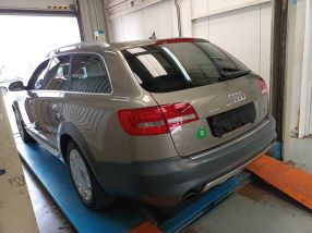 Audi Allroad - 2011