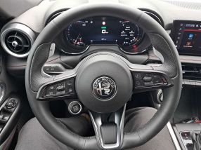 Alfa Romeo Tonale - 2025