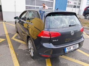 Volkswagen Golf - 2016