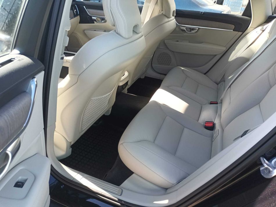 Volvo V90 Cross Country - 2023