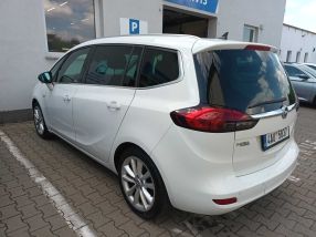 Opel Zafira - 2015