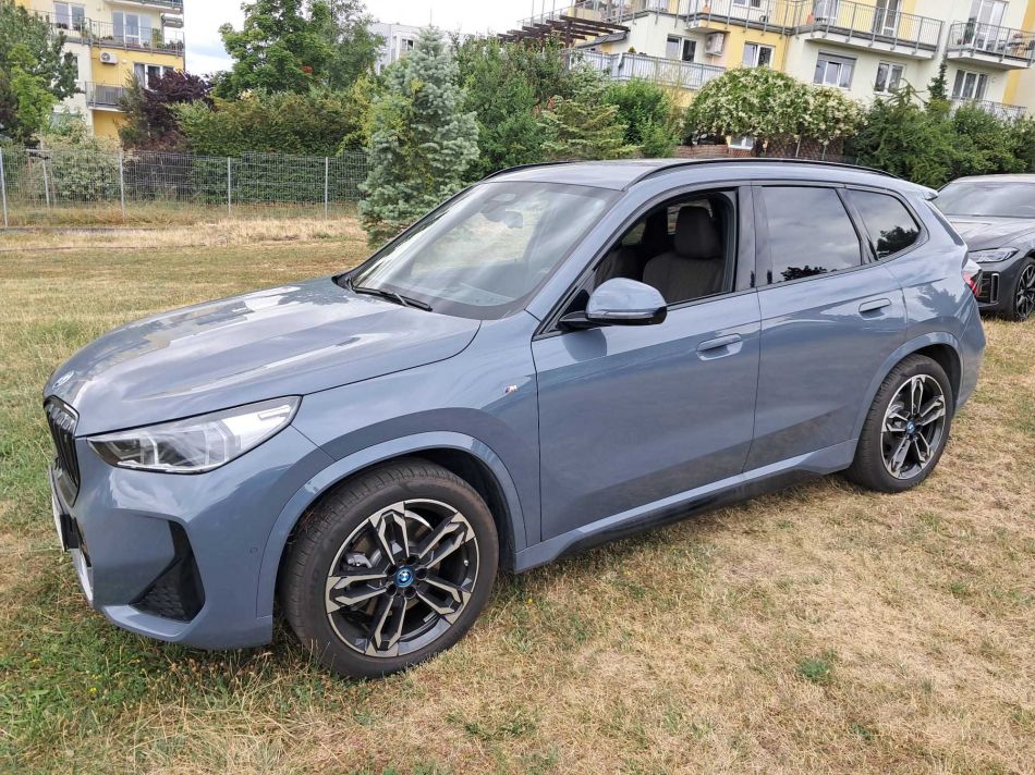 BMW iX1 - 2023