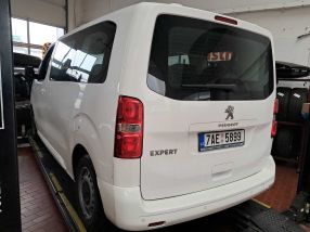 Peugeot Traveller - 2018