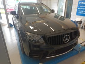 Mercedes-Benz E - 2017