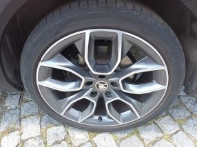 Skoda Superb - 2024